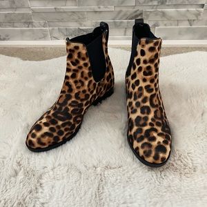 Taryn Rose Gina Haircalf tan Size 7.5. Brand new in box